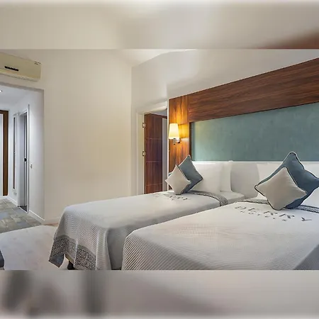 Berry Blue מלון סייד