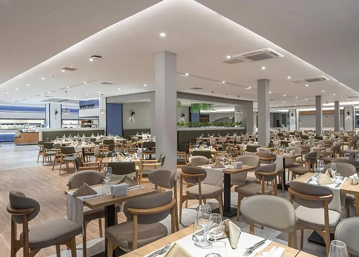 Hotel Berry Blue Side