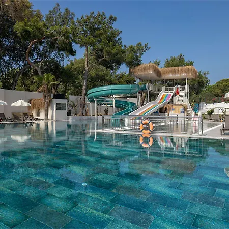 Szálloda Berry Blue 5*